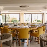 Hotel Almirante