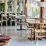 Hotel Almirante