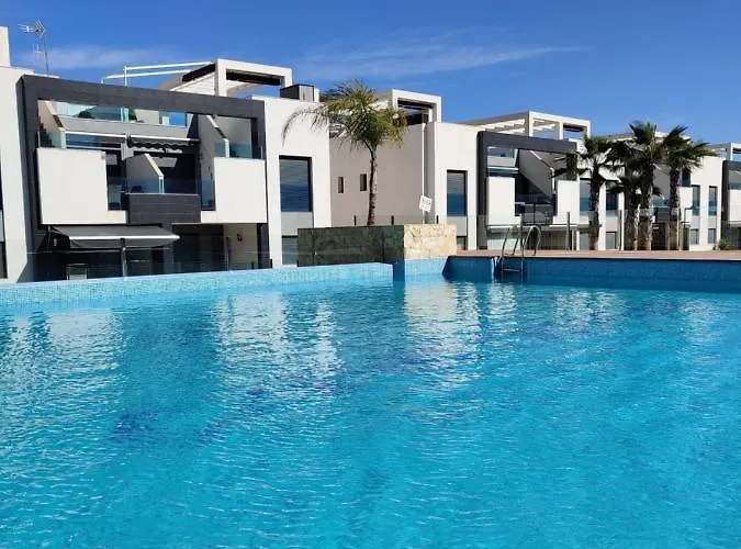 Oasis Beach Apartments