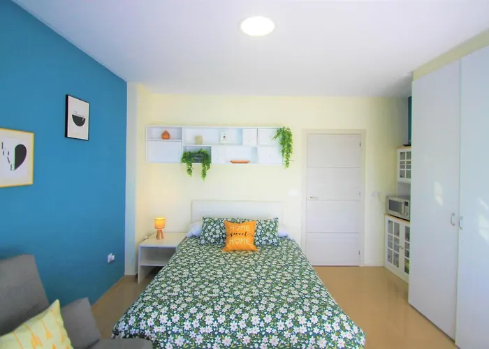 Estudio CasaTuris en el corazón de Alicante (4 personas) A107