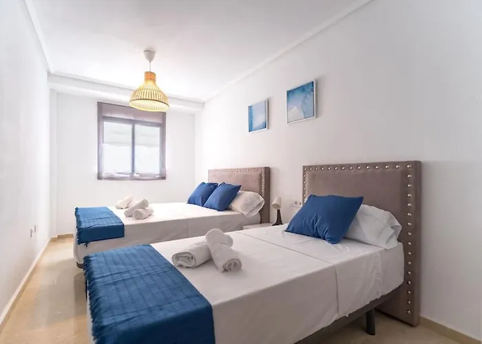 Amplio Apartamento 2 Dormitorios Cerca De La Playa