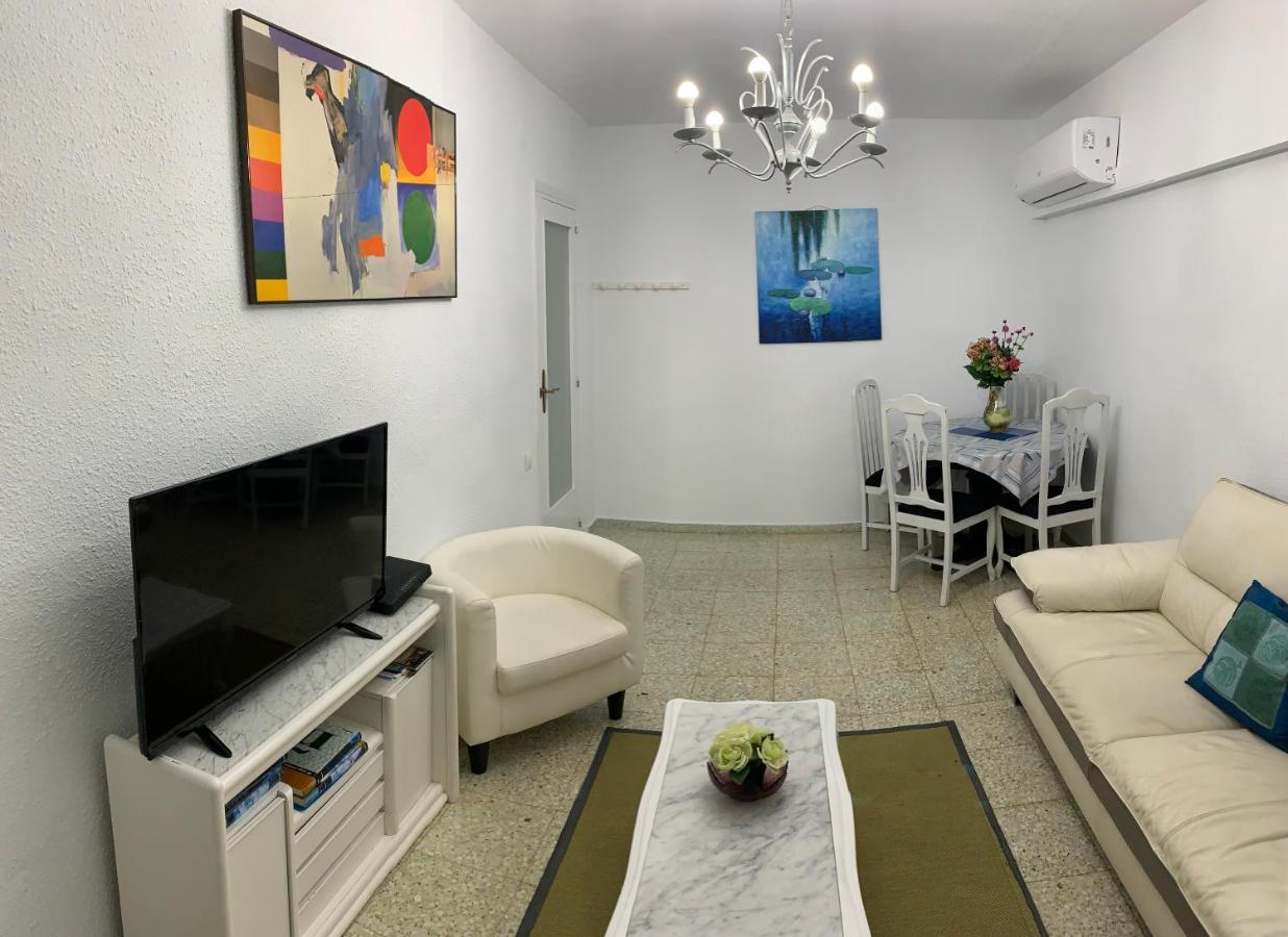 Perfect Space To Relax 3 Bedroom With Balcony E2ev Apartment *