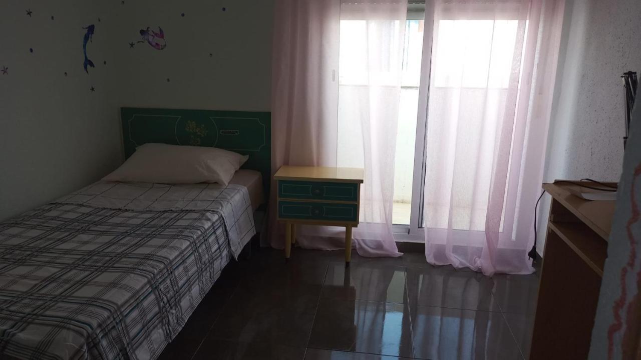 двухэтажная в аликанте 3 спальни Apartamento *