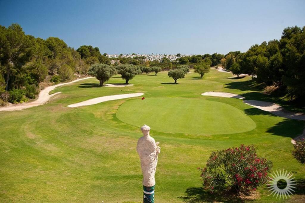 Close To Beaches & Golf Courses - With Pool & Bbq Apartamento Alicante