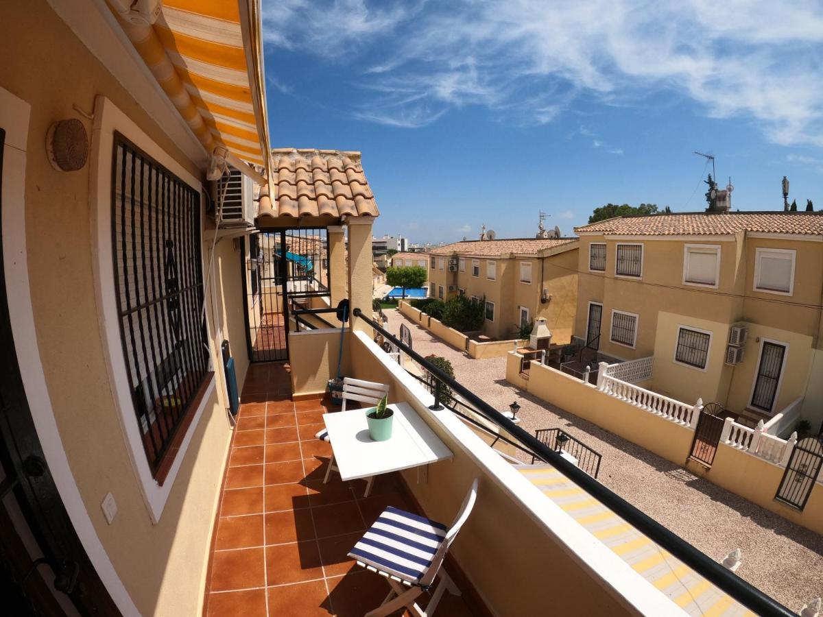 Apartamento Close To Beaches & Golf Courses - With Pool & Bbq Alicante