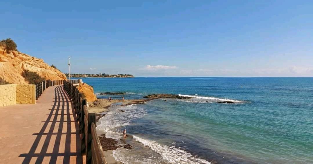 Apartamento Close To Beaches & Golf Courses - With Pool & Bbq *