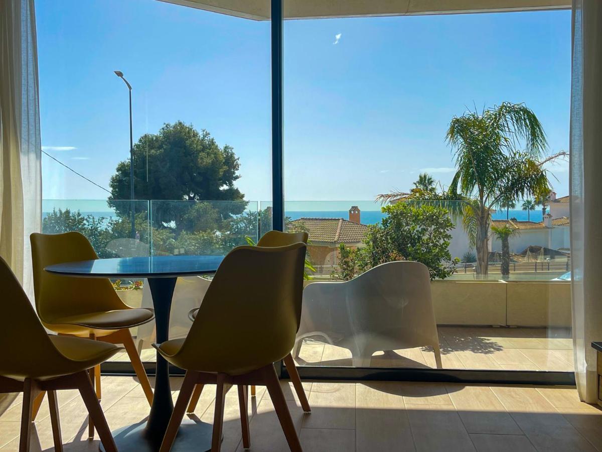 Apartamento Modern Sea Front Sea Waves