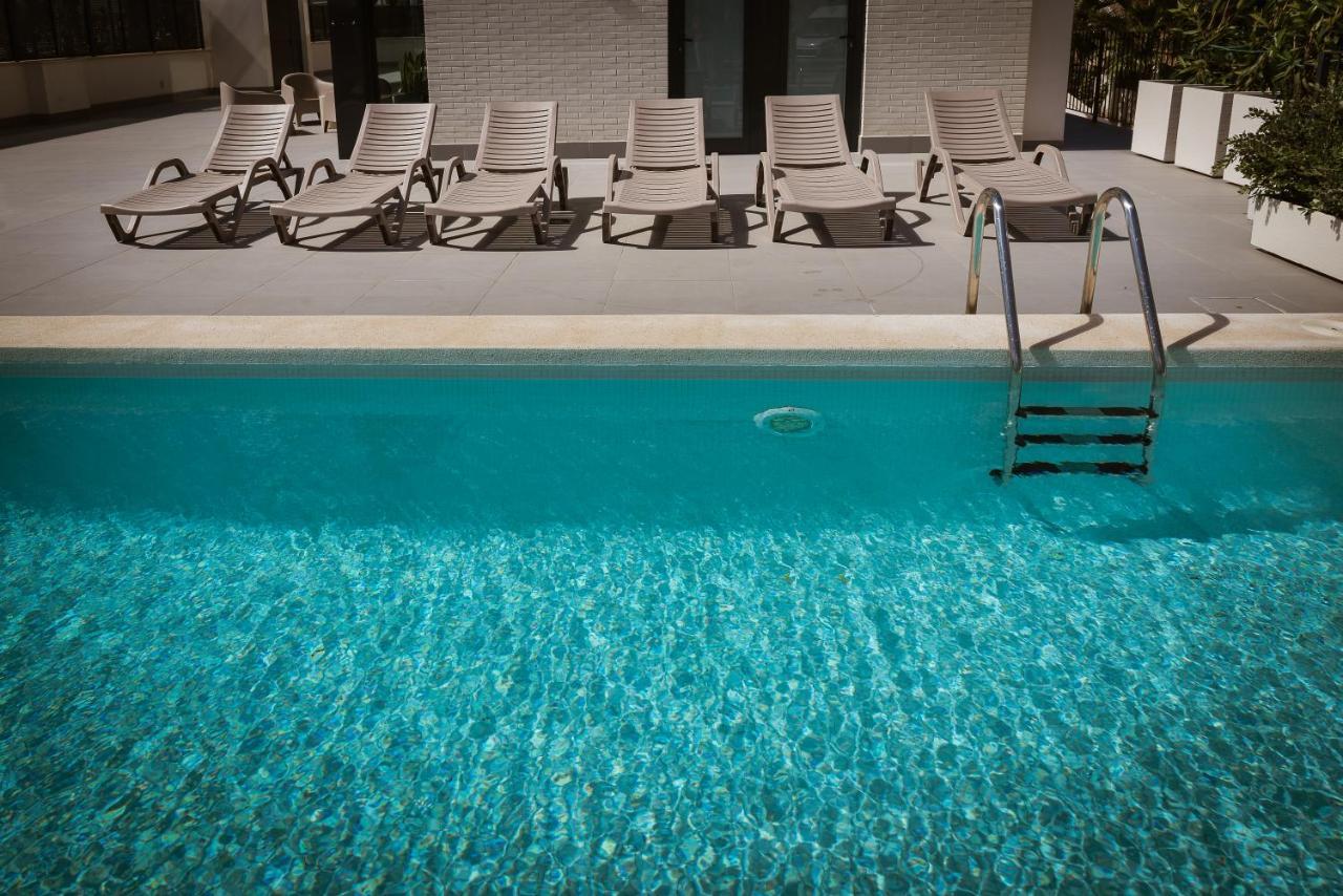 Modern Sea Front Sea Waves Apartamento *