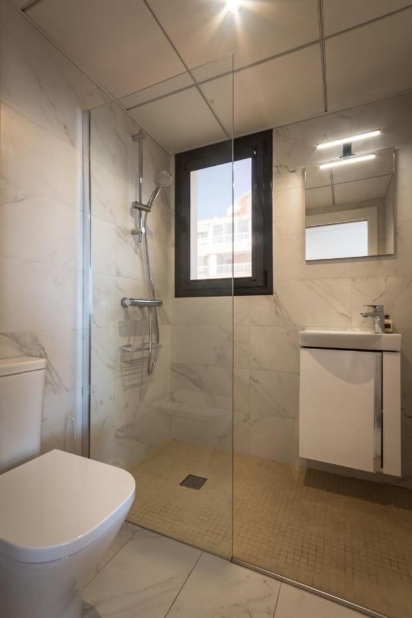Apartamento Modern Sea Front Sea Waves