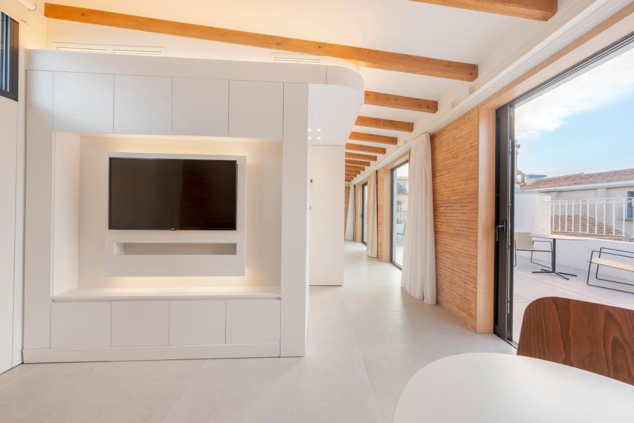 Tandem Portico Apartment