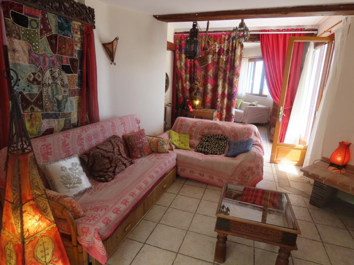 Lucero Campello Apartment *