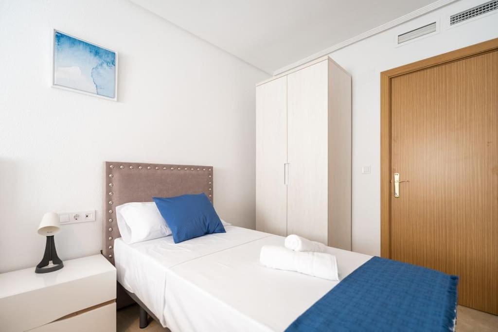 Apartamento Amplio Apartamento 2 Dormitorios Cerca De La Playa *