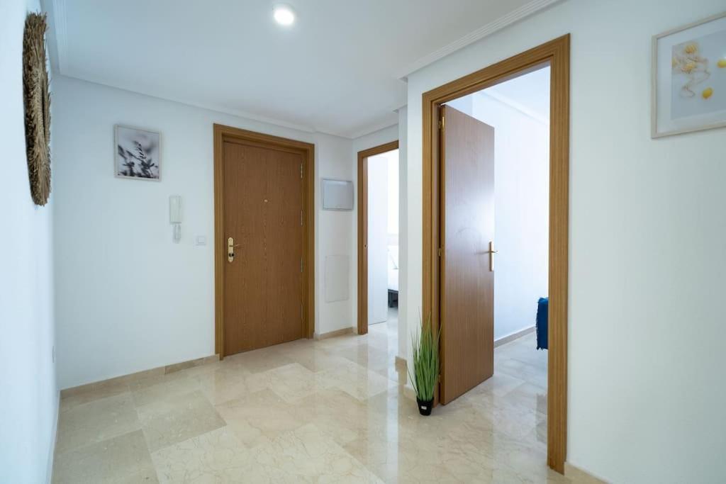 Amplio Apartamento 2 Dormitorios Cerca De La Playa Apartamento Alicante