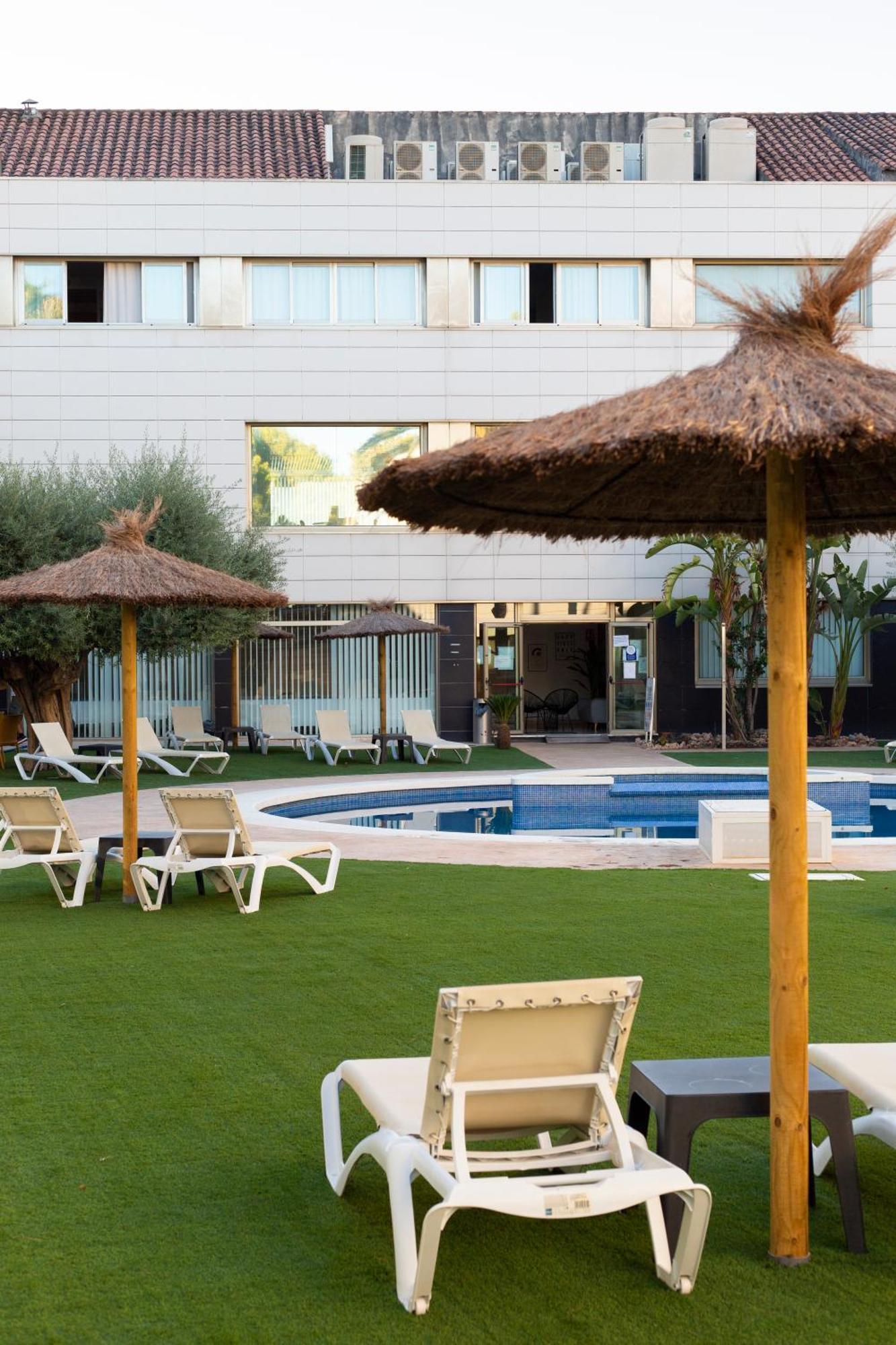 Daniya Hotel