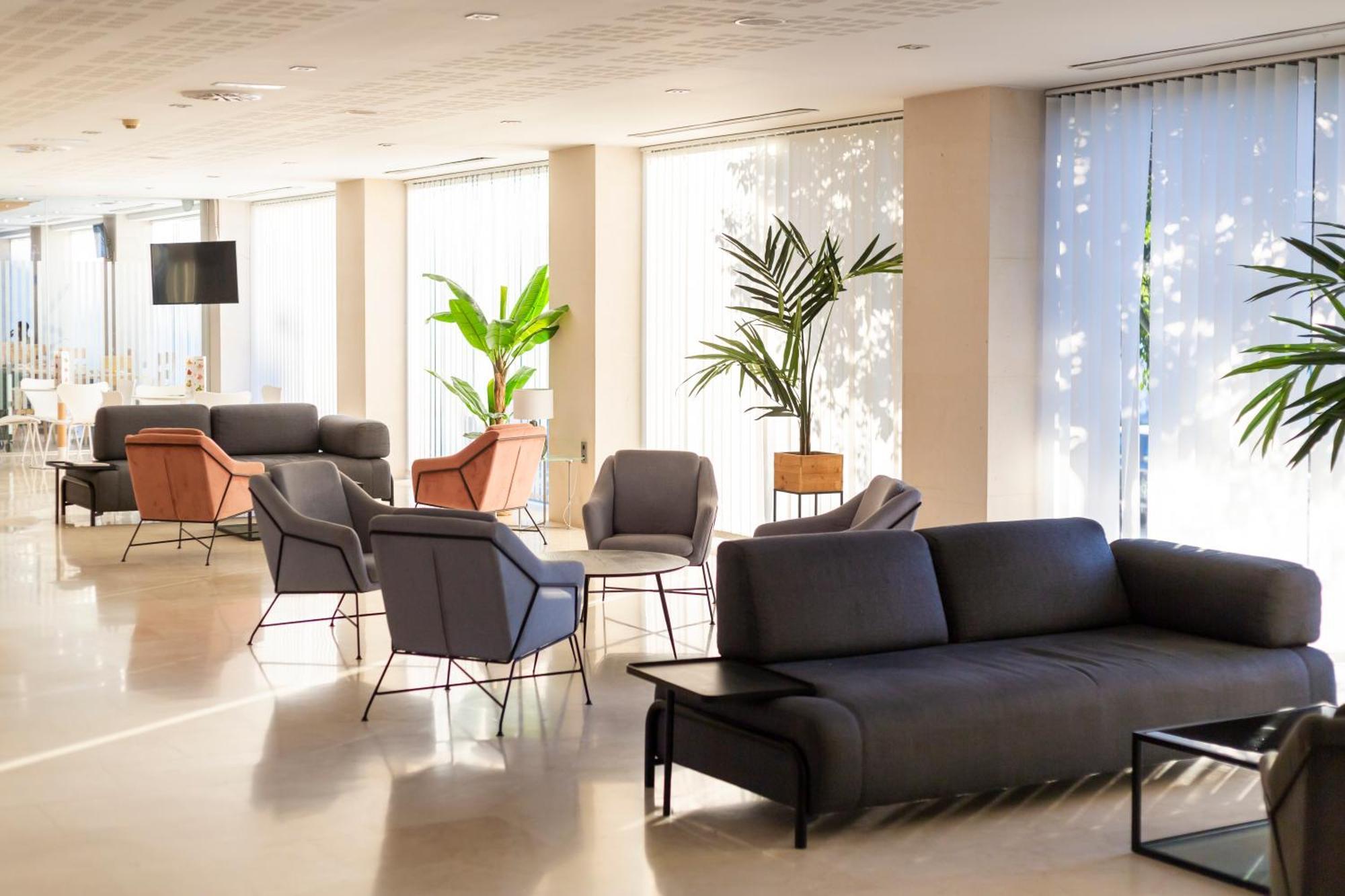 Daniya Hotel 3*