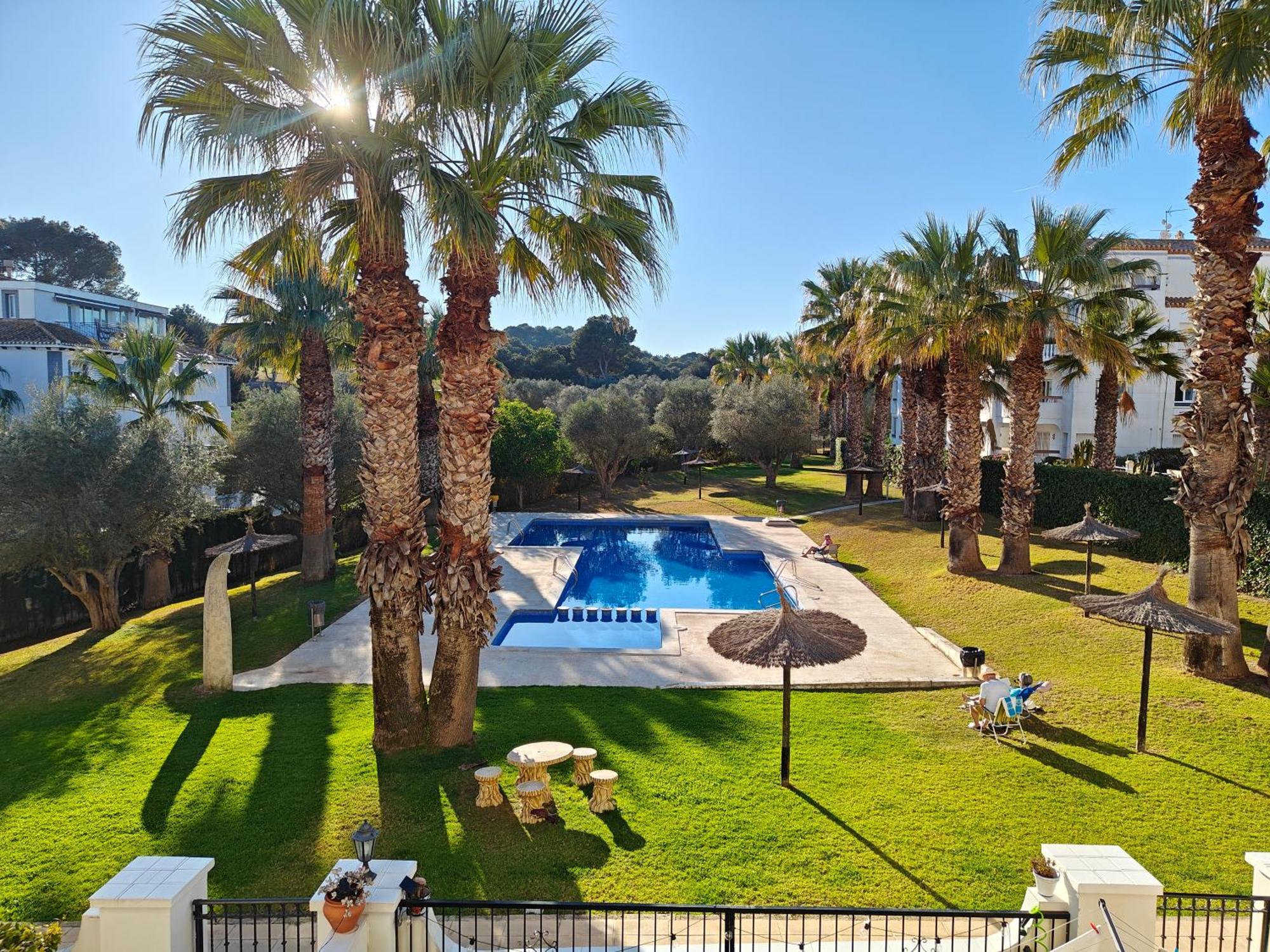 Golf&live Music Lovers Pool Views, Villamartin Plaza Apartment Alicante