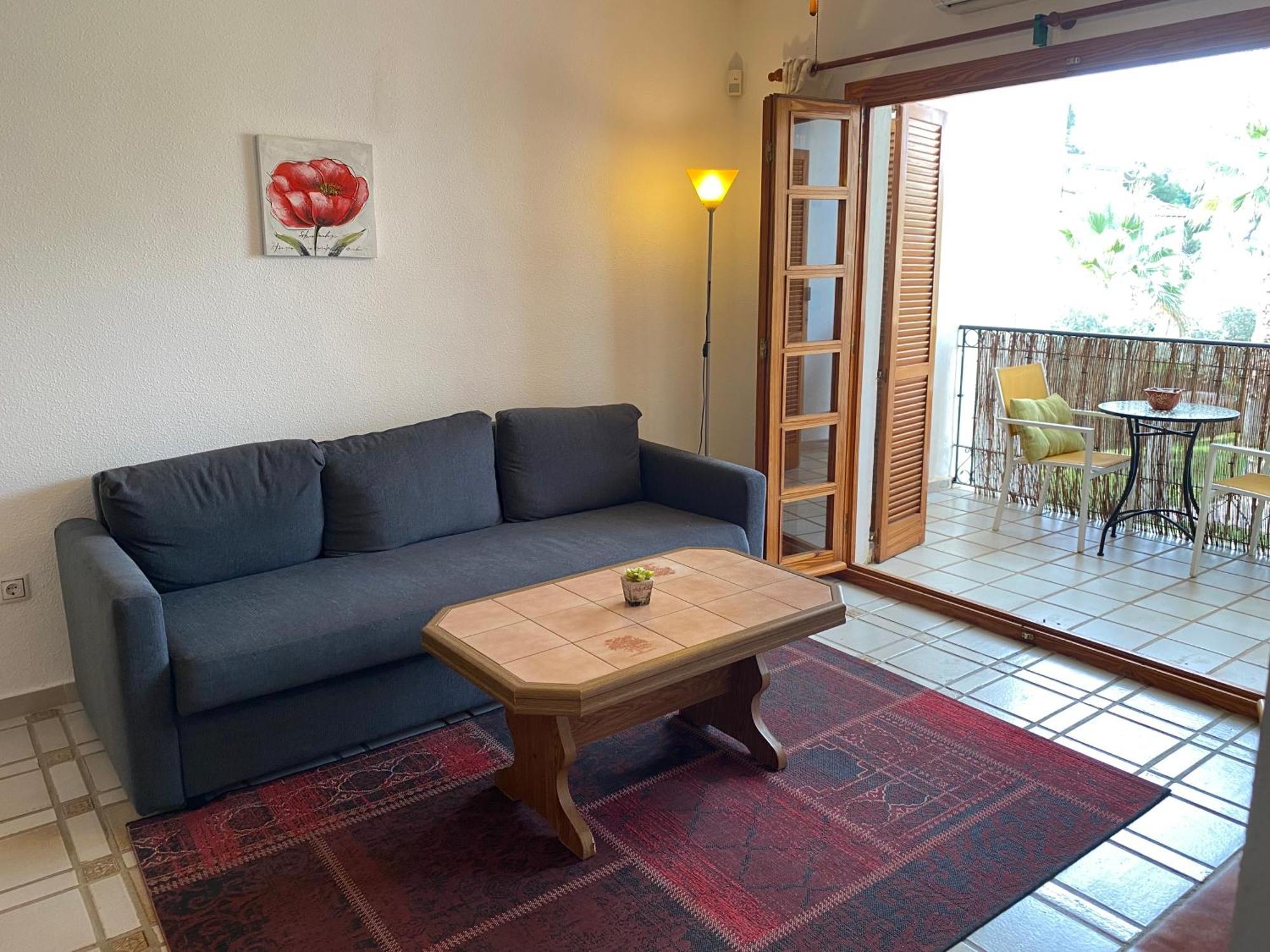 Golf&live Music Lovers Pool Views, Villamartin Plaza Apartment Alicante