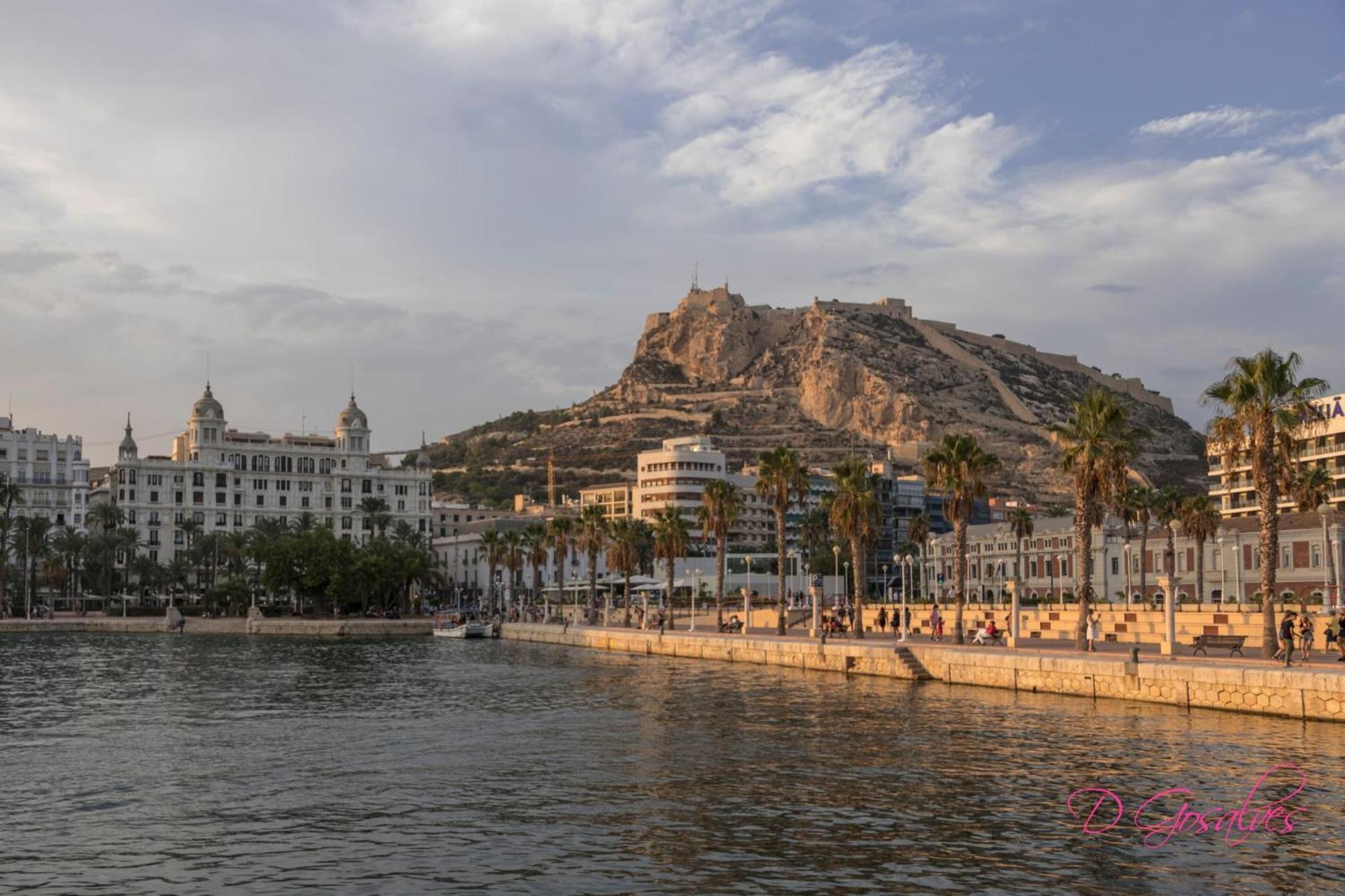 Apartamento El Barrio , Playa Y Casco Antiguo