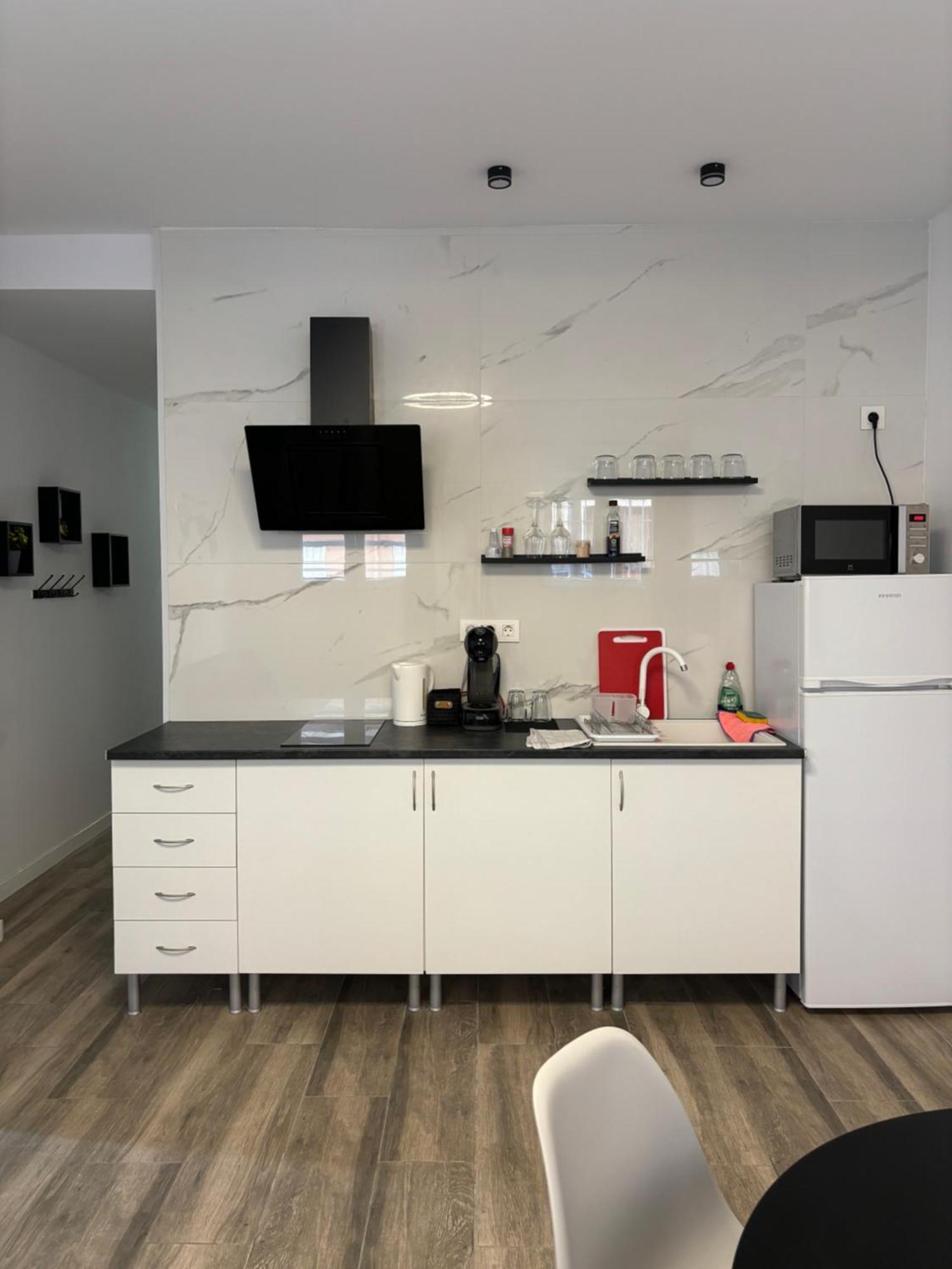 Blanco Y Negro En El Centro Apartment *