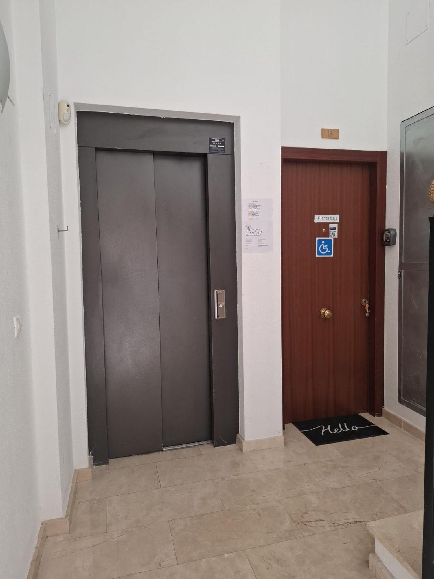 Apartment Centrum F *