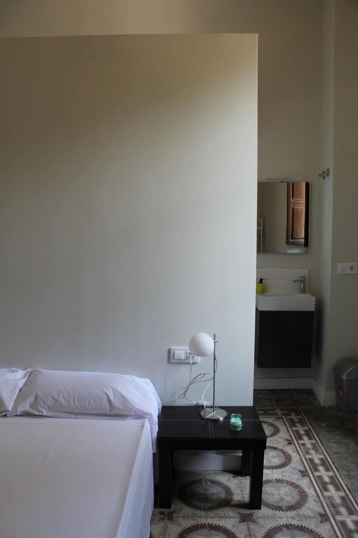 Nwt Paradise Urban Hostel