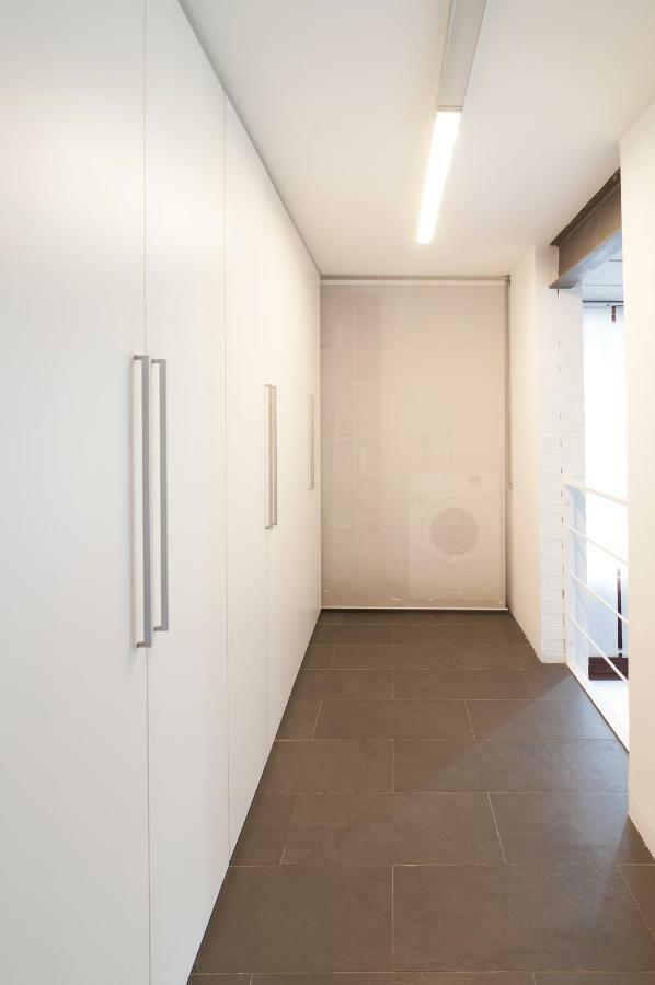 Design And Luminous Duplex In The Old Town Alicante