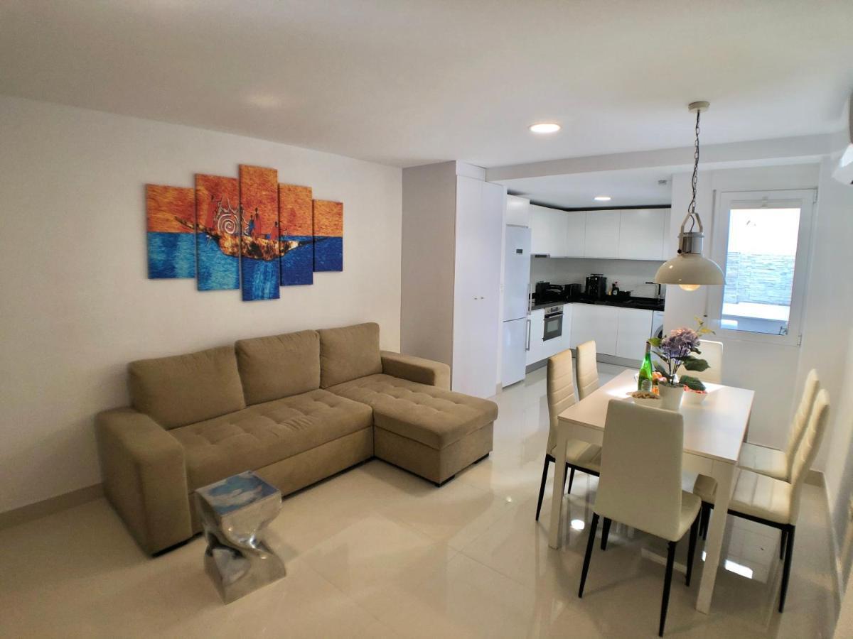 Calle San Carlos 132 Apartamento *