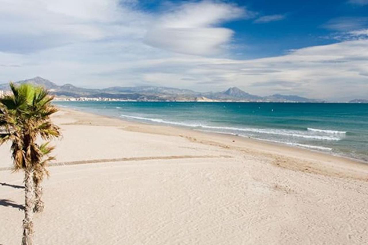 Beautiful Playa San Juan Apartamento