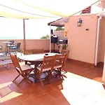 Viajar al paraiso , atico con vistas al mar , gran alacan