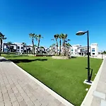 Oasis Beach Viviane