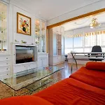 Garden Apartment With Pool And Ac