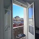 Room With Private Bathroom And Balcony Nearby The Mercado Central, Center And Beach