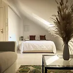 Palm Suites