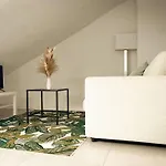 Palm Suites