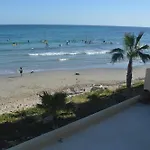 Extraordinario apartamento a pie de playa Chalet Roquetes