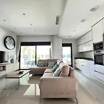 Villa Deluxe La Marina Beach