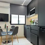 Apart-Hotel Happy Life