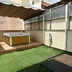 Jacuzzi Penthouse In City Center