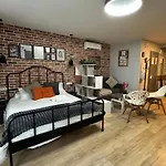 Luceros Best Studio