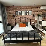 Luceros Best Studio