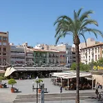 Reina Victoria El Mercado