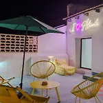 Apartment With Exceptional Charm In Historic Center Of Alicante