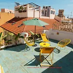 Apartment With Exceptional Charm In Historic Center Of Alicante