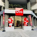 Piso Grande Amplio para grandes grupos 4 Dormitorios 2 baños, 4AC y WIFI