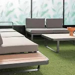 Ro\'S Lil Suites