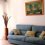 Apartment A Stone\'S Throw From Santa Barbara