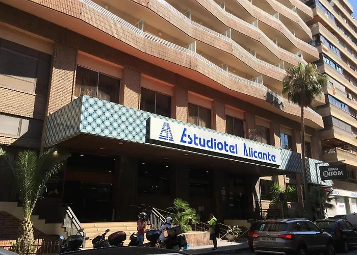 Suite con terraza en el centro de Alicante