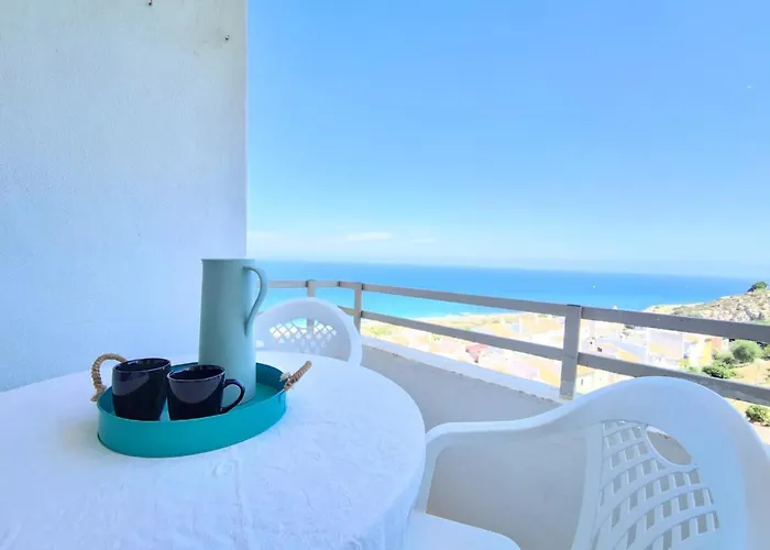 Fantastic Seaview Apartment With Swimming Pool