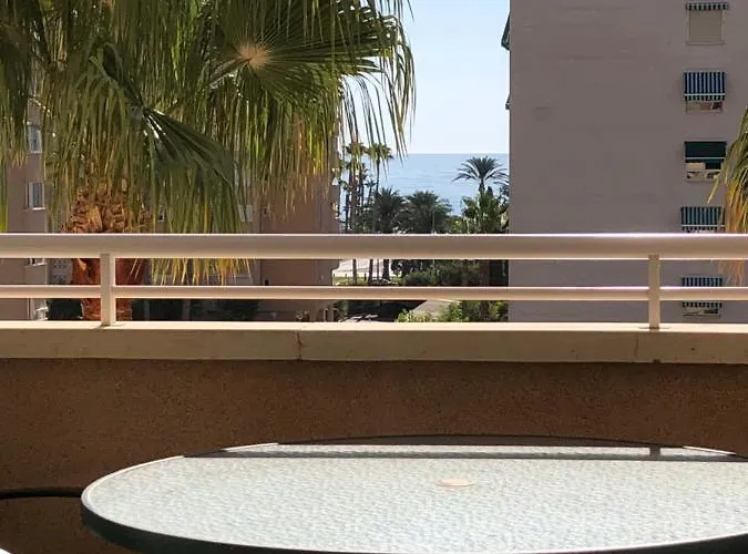 Precioso apartamento en Urbanización junto al mar.