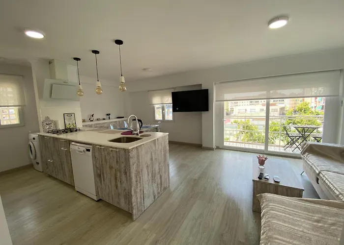 Acogedor Y Reformado Apartamento, Alicante.